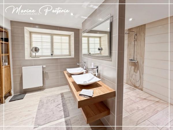 Propriété de charme en pierre – volumes exceptionnels – piscine – vue dégagée – proche Auch