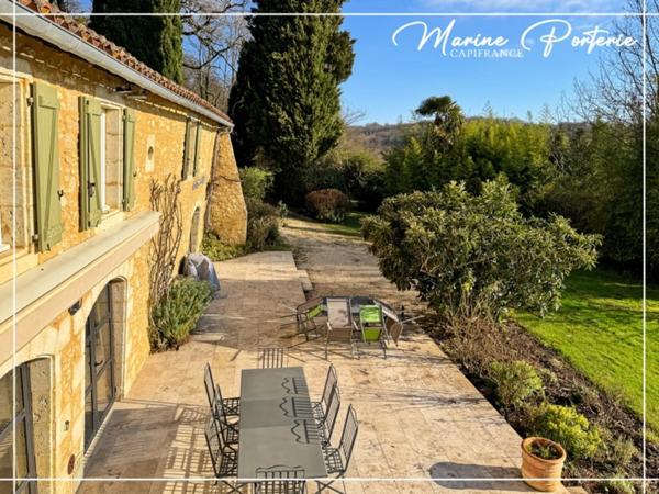 Propriété de charme en pierre – volumes exceptionnels – piscine – vue dégagée – proche Auch
