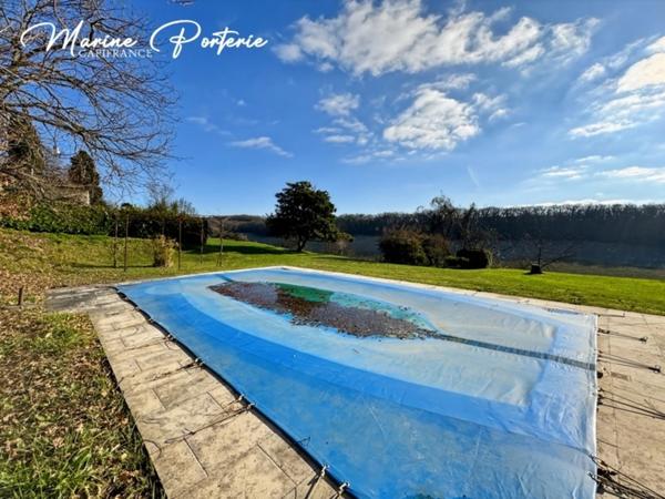 Propriété de charme en pierre – volumes exceptionnels – piscine – vue dégagée – proche Auch