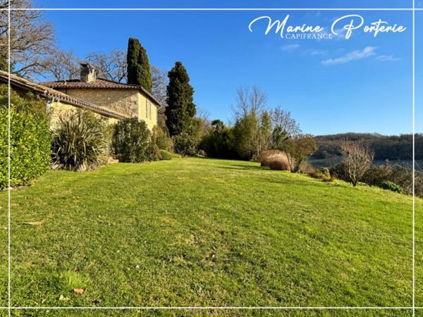 Propriété de charme en pierre – volumes exceptionnels – piscine – vue dégagée – proche Auch