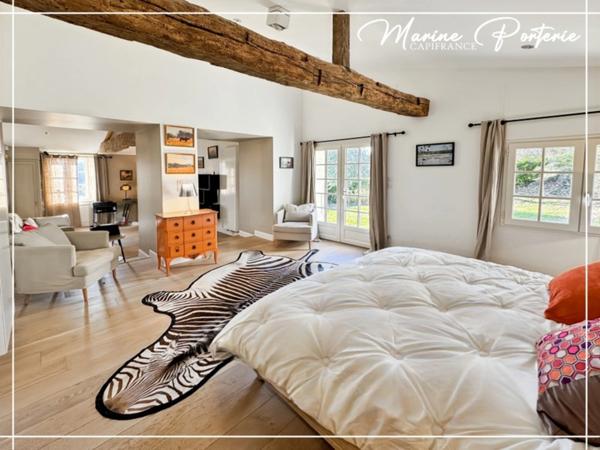 Propriété de charme en pierre – volumes exceptionnels – piscine – vue dégagée – proche Auch