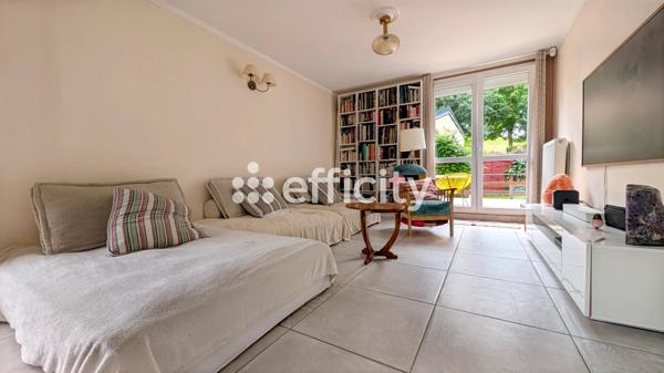 Appartement
         4 pièces
        - 85 m² Exclusivité 294 000 € *