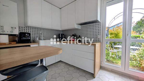 Appartement
         4 pièces
        - 85 m² Exclusivité 294 000 € *