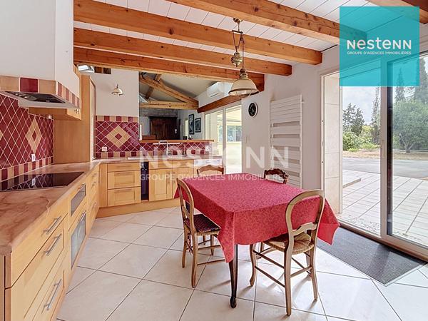 SIGEAN - BERGERIE RÉNOVÉE DE 190 M2 AVEC ATELIER et GARAGE