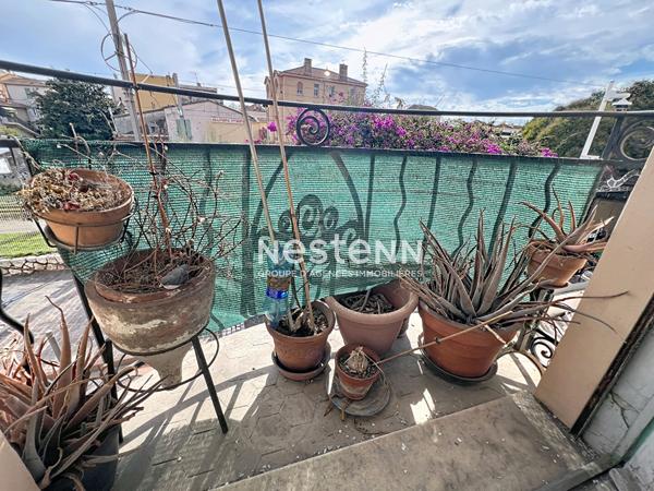 GOLFE JUAN - 3P - 62 m2 - Centre ville - Sud - Faibles charges - Balcons - 2 Caves - Proche mer