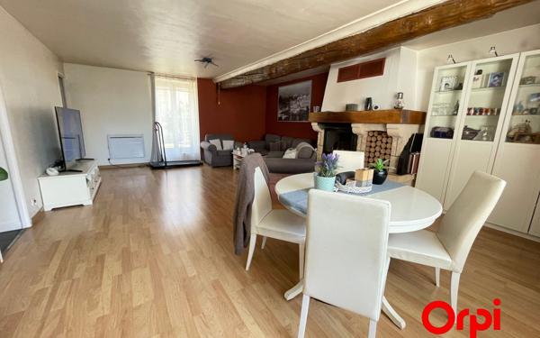 Maison à vendre    5 pièces •  Fère-en-Tardenois