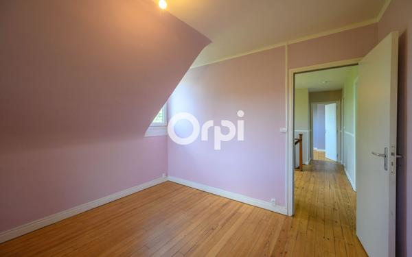 Maison à vendre    7 pièces •  Saint-Amand-les-Eaux