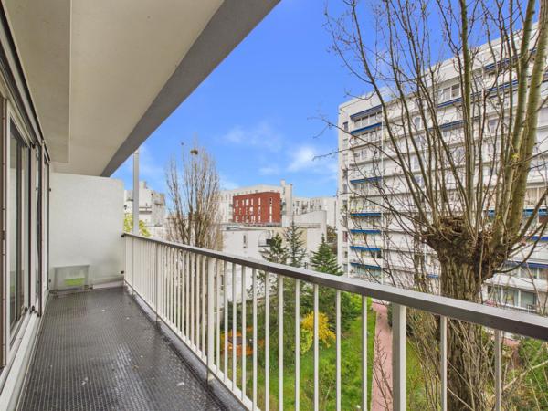 Appartement T3 (1 ou 2 chambres) à 150 m du métro