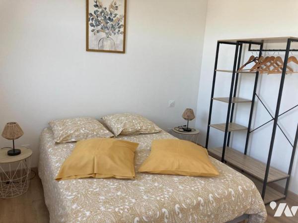 Meximieux - Bien rare et Atypique