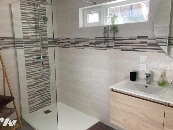 Meximieux - Bien rare et Atypique