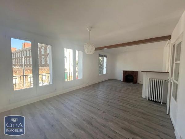 Appartement à louer 5 pièces 104.97m² Nantes (44000)
