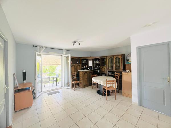 47300 VILLENEUVE SUR LOT Villeneuve/Lot, secteur Eysses, maison de plain pied avec jardin et garage