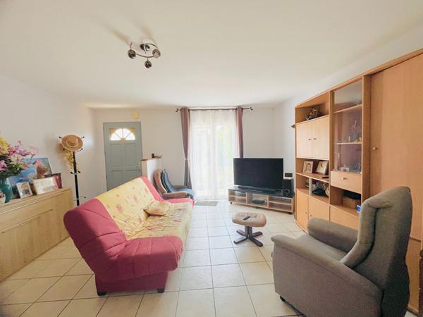 47300 VILLENEUVE SUR LOT Villeneuve/Lot, secteur Eysses, maison de plain pied avec jardin et garage