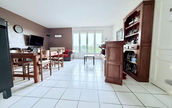 Appartement à vendre    3 pièces • 77,51 m2 Villiers-sur-Marne