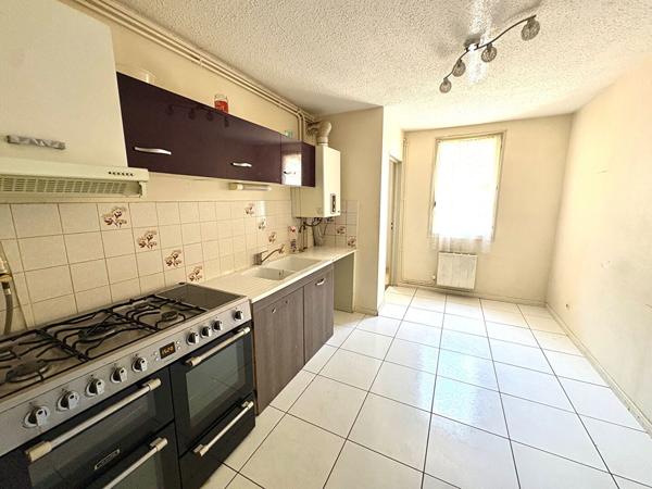 47000 AGEN Bel appartement T4 hyper centre d'Agen, rez-de-chaussée