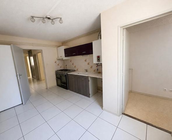47000 AGEN Bel appartement T4 hyper centre d'Agen, rez-de-chaussée
