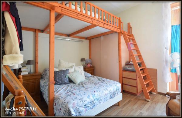 Maison de ville spacieuse T7 170 m2  avec cour, 6 chambres possibles et espace professionnel – Saint-Gaudens
