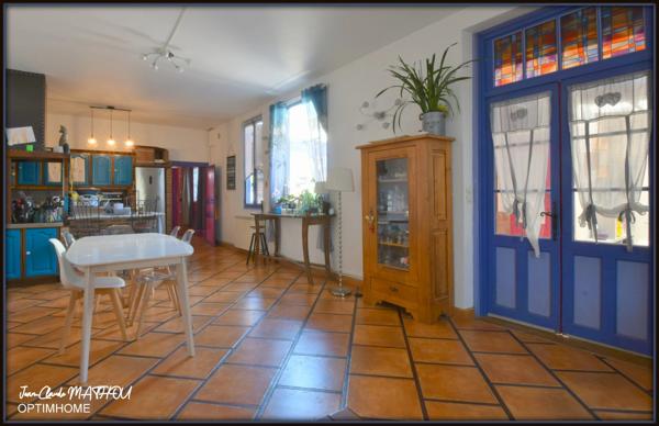 Maison de ville spacieuse T7 170 m2  avec cour, 6 chambres possibles et espace professionnel – Saint-Gaudens