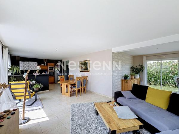 Maison contemporaine Langueux Vue mer - Maison de 2009 vivable de plain-pied avec double garage et beaux espaces avec vue sur la mer !