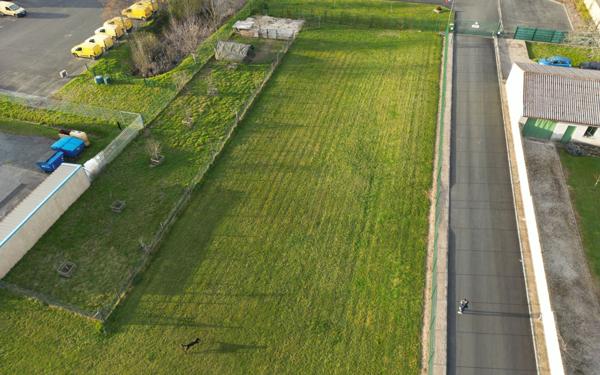 Maison à vendre    4 pièces •  Lalinde