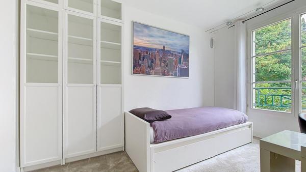 Appartement 4 pièces, 3 chambres, très bon état général
