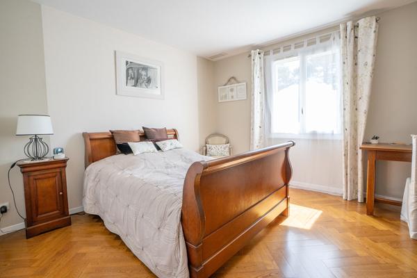 Maison Maison Saint Medard En Jalles 6 pièce(s) 137.22m2 137.22 m²
