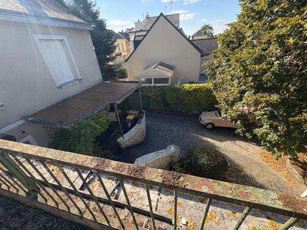 Maison spacieuse à vendre à Longue Jumelles