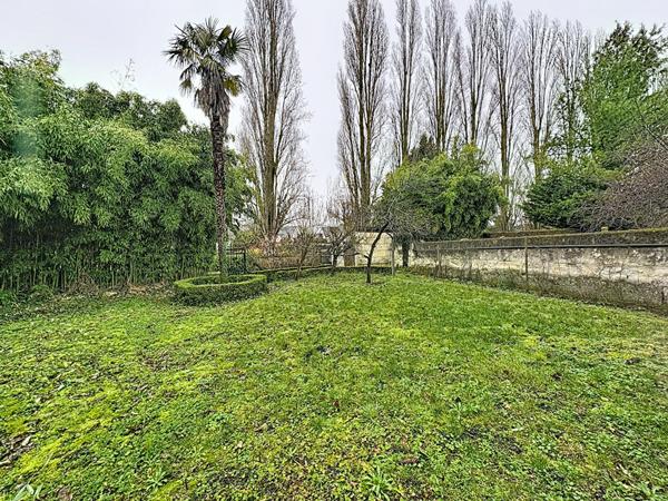 Maison spacieuse à vendre à Longue Jumelles