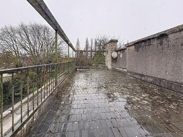 Maison spacieuse à vendre à Longue Jumelles