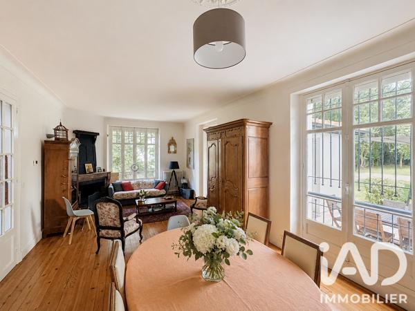 Maison à vendre 7 pièces 181 m² Pau