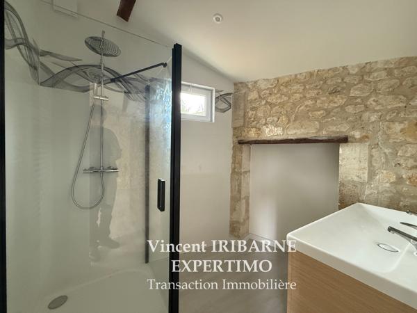 Chaniers (17610) Grande Maison Charentaise, 4 Chambres, Piscine, Jardin et Grange