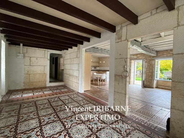 Chaniers (17610) Grande Maison Charentaise, 4 Chambres, Piscine, Jardin et Grange