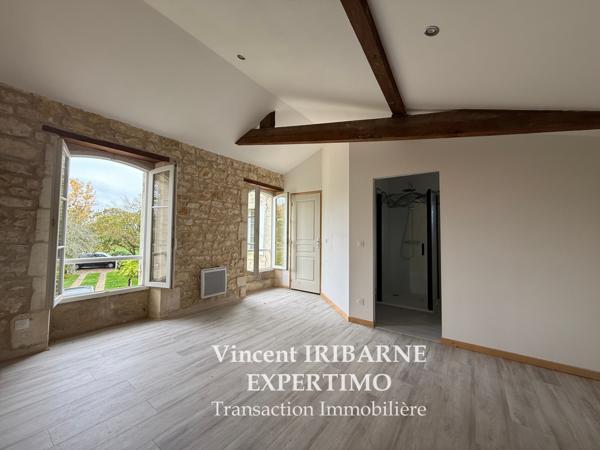 Chaniers (17610) Grande Maison Charentaise, 4 Chambres, Piscine, Jardin et Grange