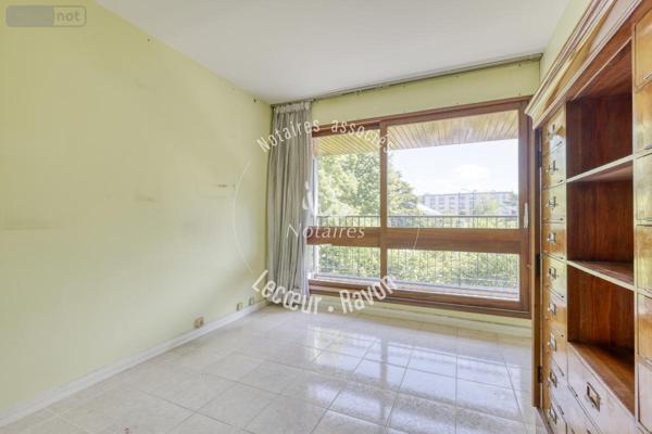 Appartement à vendre à Le Chesnay-Rocquencourt dans les Yvelines (78150), ref : 92076-77
