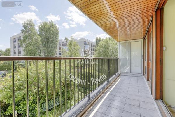 Appartement à vendre à Le Chesnay-Rocquencourt dans les Yvelines (78150), ref : 92076-77