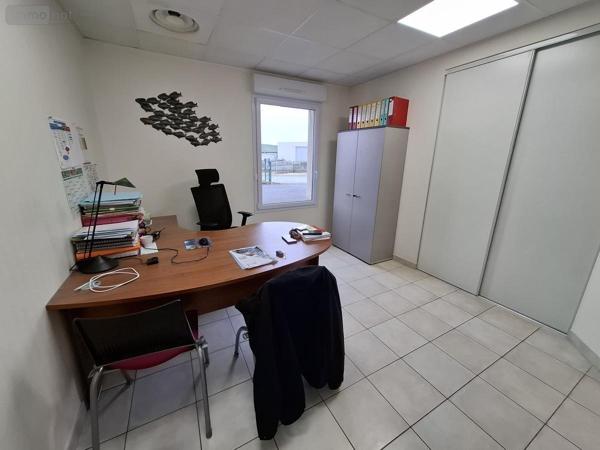 Fonds et/ou murs commerciaux à vendre à Saintes en Charente-Maritime (17100), ref : 17111-692