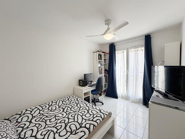 Hyères centre ville - Appartement de type 3 - Résidence récente - Garage