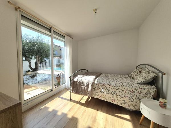 Maison familiale avec piscine et dépendance