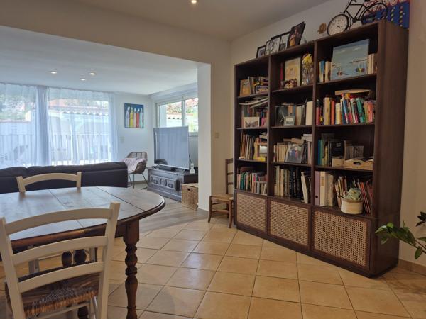 Maison familiale avec piscine et dépendance
