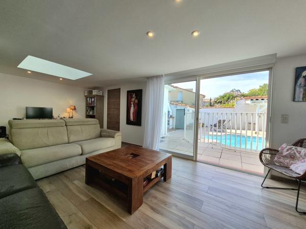 Maison familiale avec piscine et dépendance