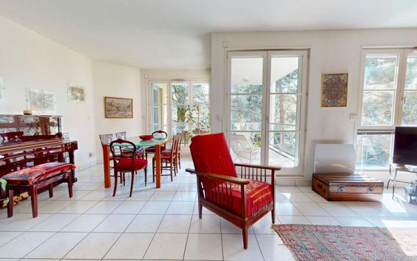 Appartement à vendre    4 pièces • 129,78 m2 Lyon 5