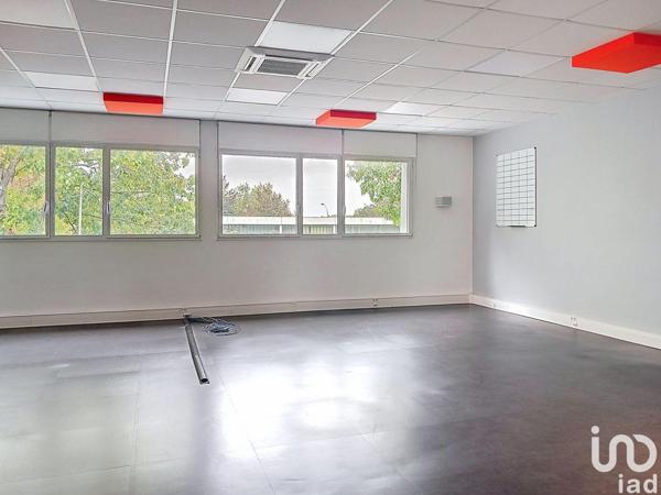 Location bureaux 276 m² Saint-Grégoire