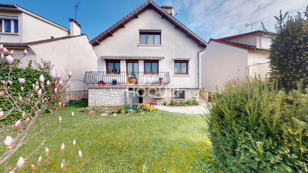 Maison à vendre à Franconville - 6 pièces, 3 chambres, jardin - A DEUX PAS DE JEANNE D'ARC