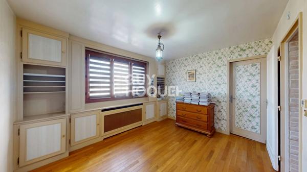 Maison à vendre à Franconville - 6 pièces, 3 chambres, jardin - A DEUX PAS DE JEANNE D'ARC