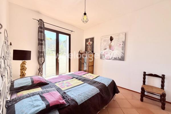 Maison à vendre 7 pièces de 185 m² à Fayence