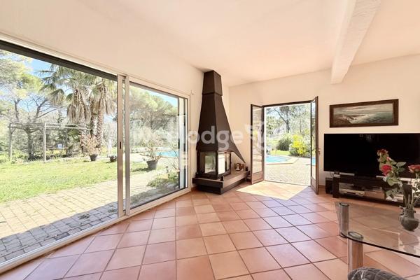 Maison à vendre 7 pièces de 185 m² à Fayence
