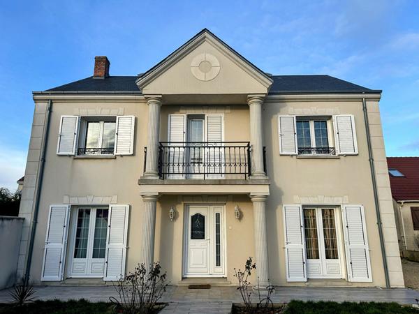 Maison à vendre à Semoy-Belle maison familiale avec prestations de qualité, proche transports et commodités