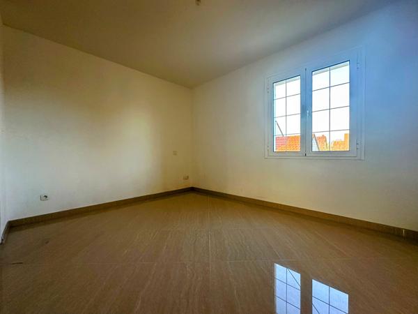 Maison à vendre à Semoy-Belle maison familiale avec prestations de qualité, proche transports et commodités