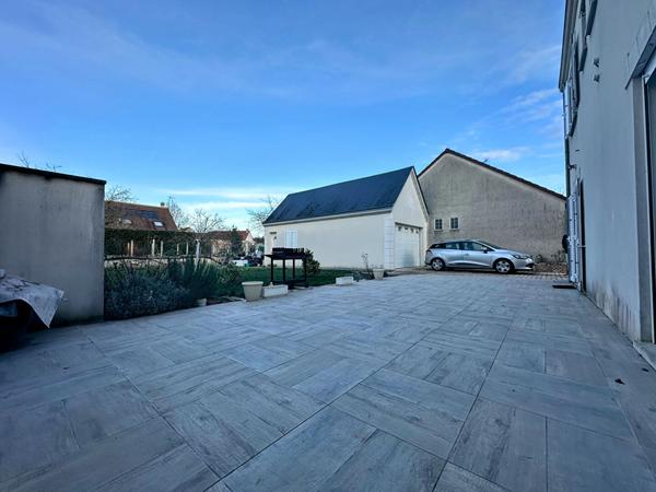 Maison à vendre à Semoy-Belle maison familiale avec prestations de qualité, proche transports et commodités