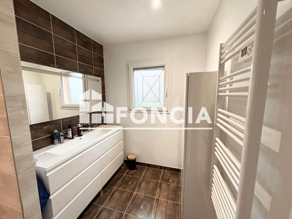 Location Maison 4 pièces 100 m² - 281 CHEMIN D'AOURE, QUARTIER BLOD, 07800 SAINT GEORGE LES BAINS Saint George Les Bains 07800